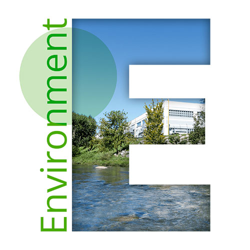 Environment, vista stabilimento con fiume